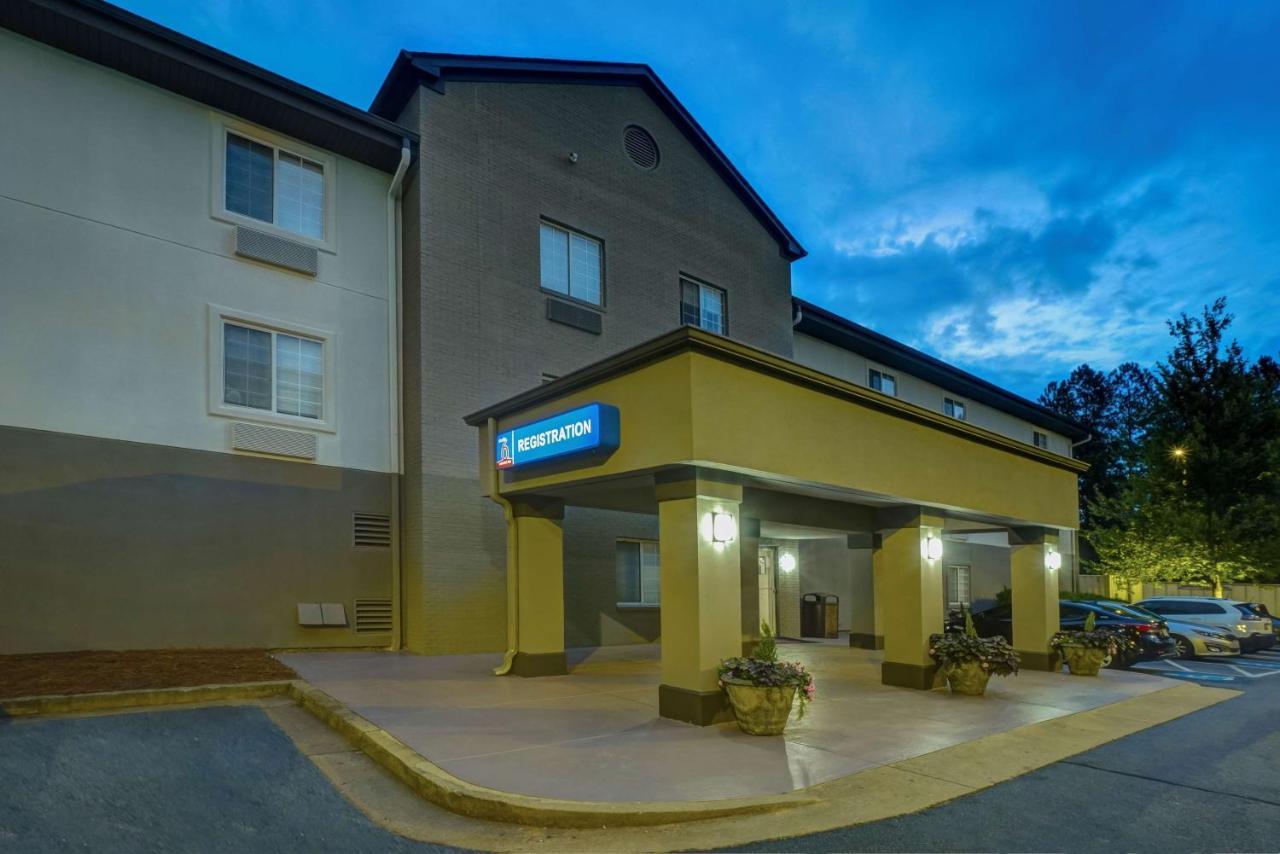 Studio 6 Duluth Ga Near Gas South District Exterior foto